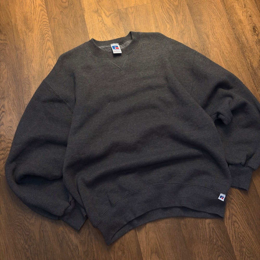 Vintage 1990s Russell Athletic Made in USA Ash Gray Crewneck Pullover Sweatshirt